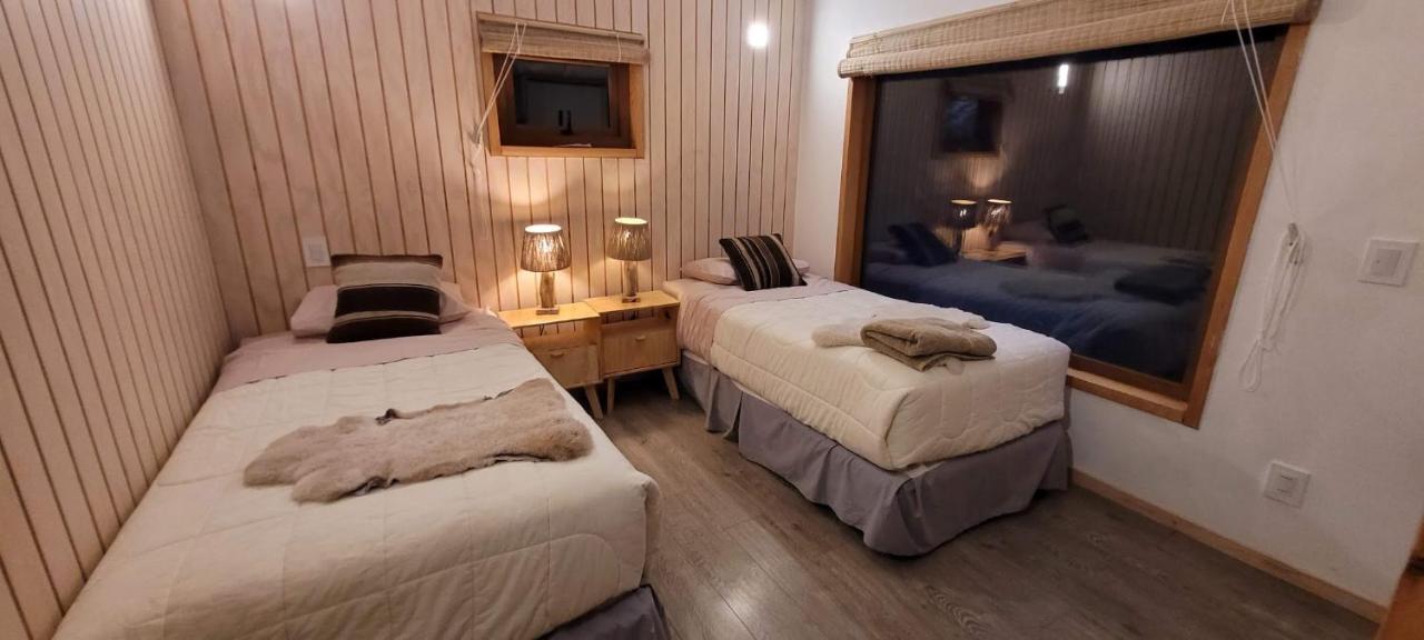 Cabana En Laguna Azul Patagonia Bagual Villa Torres del Paine National Park Ngoại thất bức ảnh